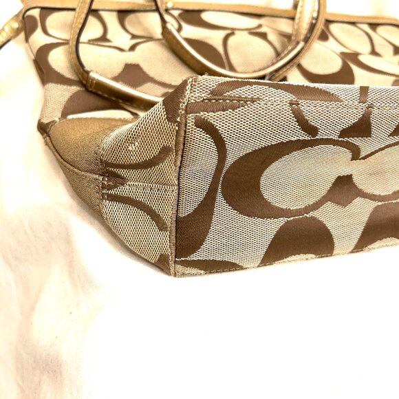 Coach F 15112 signature tote beige, brown shoulder bag with gorld band - Picture 8 of 11